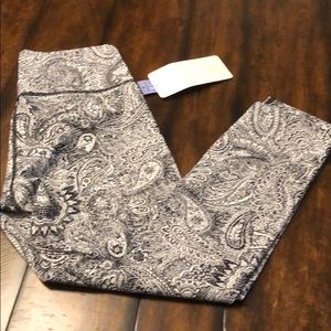 NWT lululemon high times pant size 10 paisley